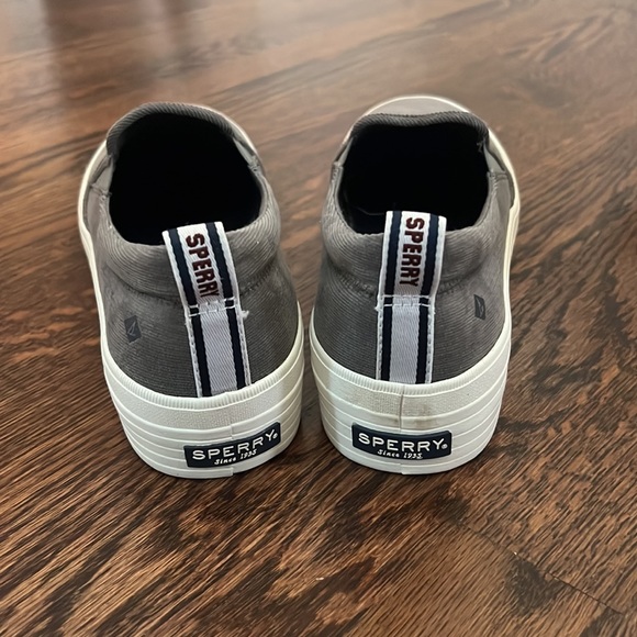 NIB-Sperry crest platform top-sider - Picture 4 of 7